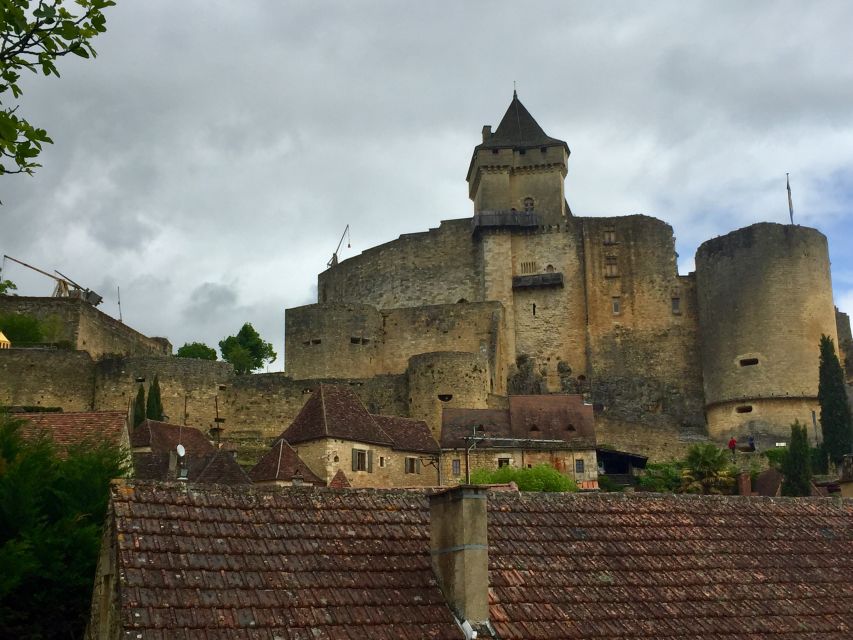 Bordeaux to Dordogne: Castles & Villages Private Tour