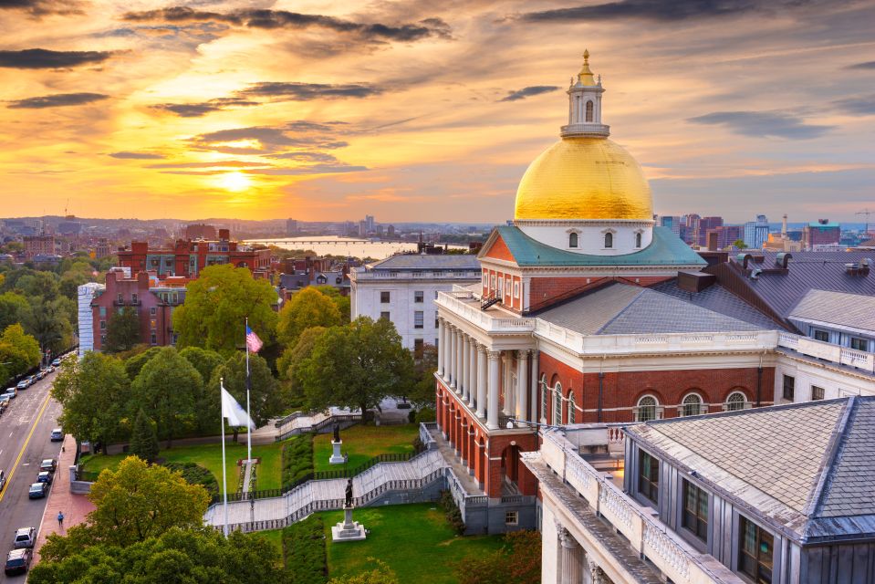 Boston: Summer Nights Trolley Tour and River Cruise