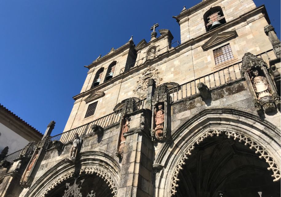 Braga: Scavenger Hunt and City Highlights Walking Tour