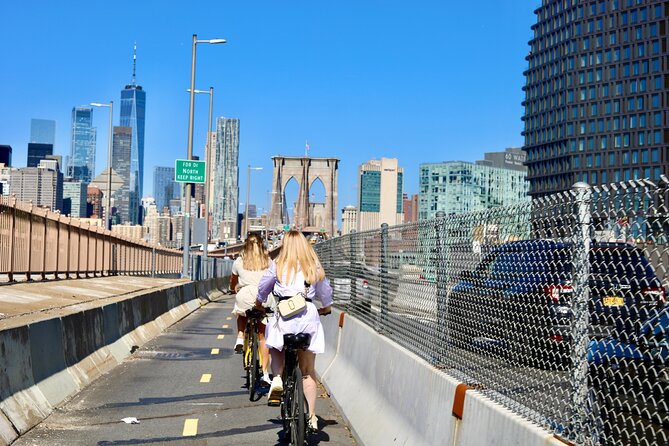 Brooklyn Bridge and Waterfront 2-hour Guided Bike Tour - Tour Overview