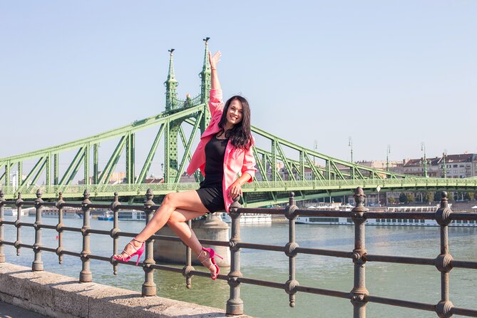 Budapest Photoshoot&Sightseeing - Top City Landmarks for Photoshoot