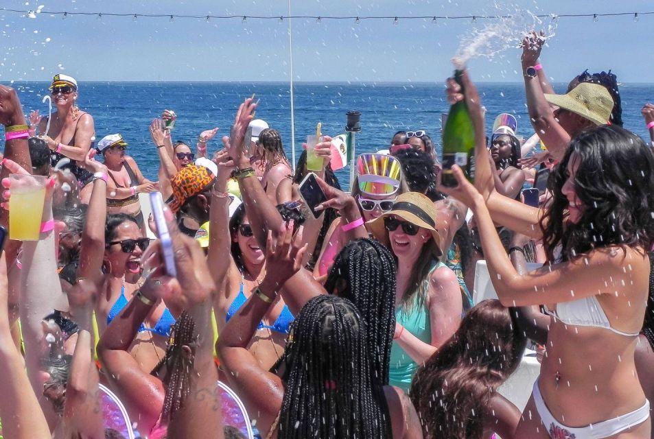 Cabo San Lucas: Hip Hop Boat Party With Unlimited Drinks