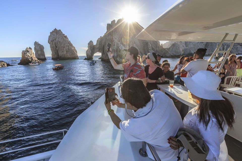 Cabo San Lucas: Sunset Dinner Cruise