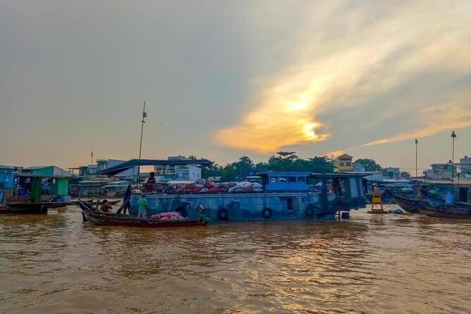 Cai Rang Floating Market Tour -Amazing Can Tho