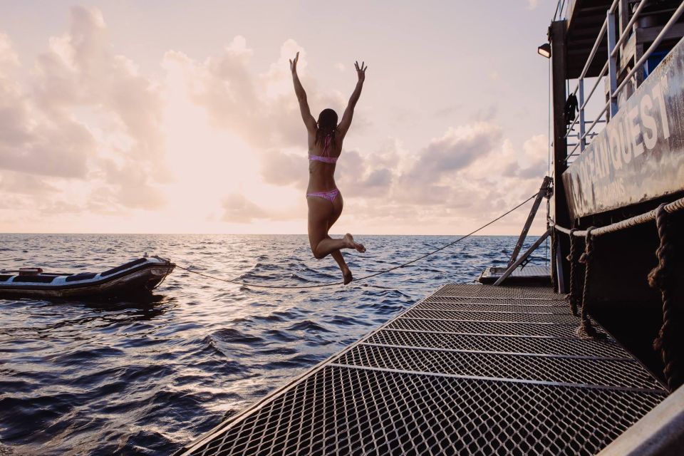 Cairns: Great Barrier Reef Overnight Snorkeling Boat Trip