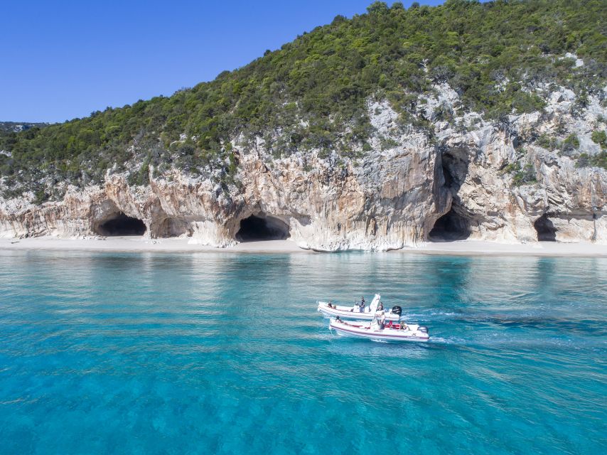 Cala Gonone: Gulf of Orosei Dinghy Excursion With Skipper