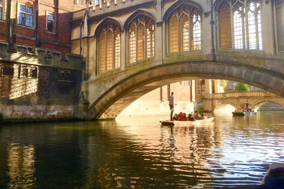 Cambridge: Guided Punting Tour