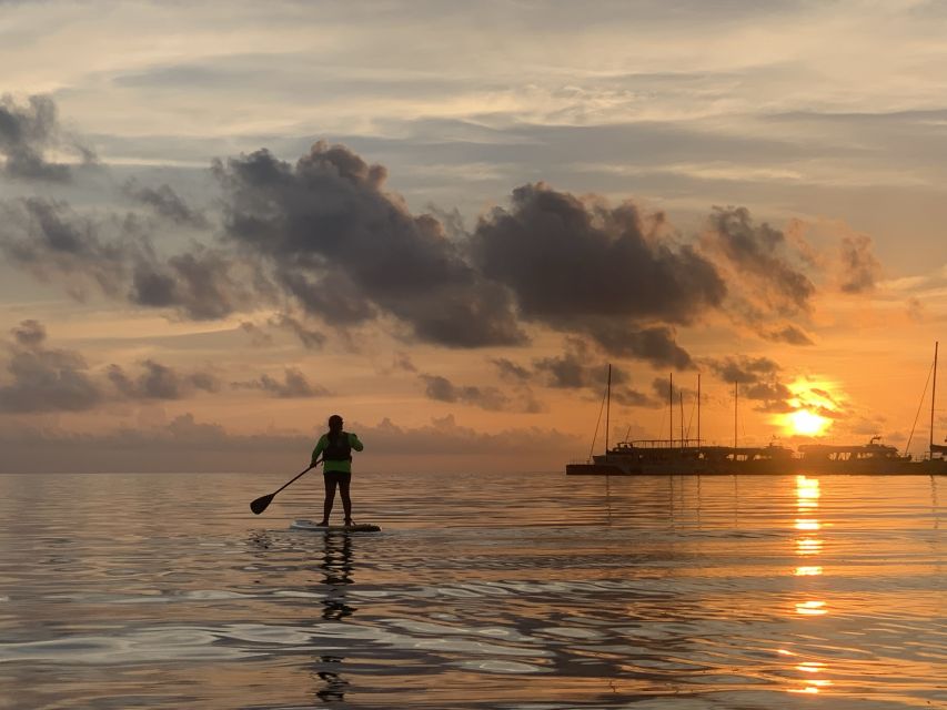 Cancun: Sunrise/Sunset Stand-Up Paddleboarding Tour