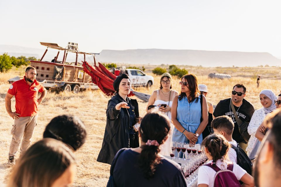 Cappadocia: Hot Air Balloon Trip in Goreme With Breakfast