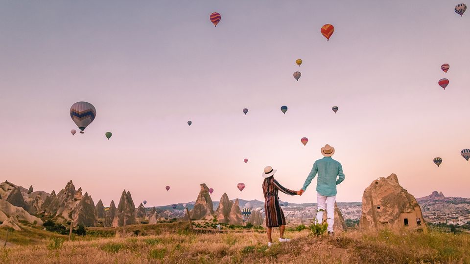 Cappadocia: Hot Air Balloon Watching at Sunrise With Pickup