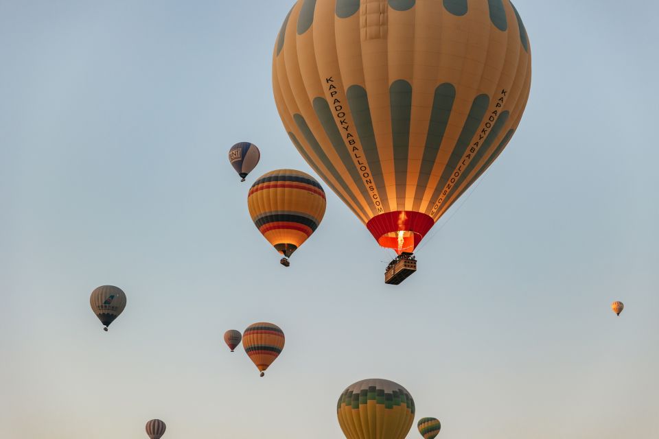 Cappadocia: Panoramic Hot Air Balloon Viewing Tour