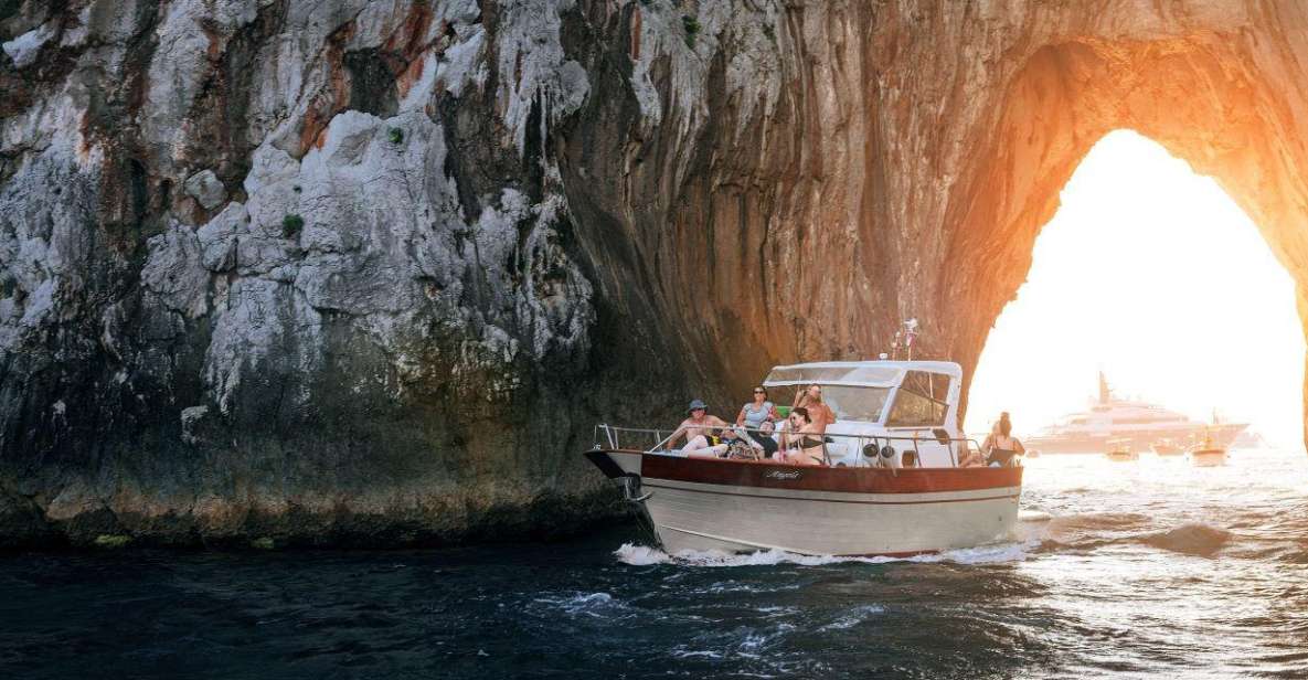 Capri: Island Boat Tour With Free Time in Capri Town