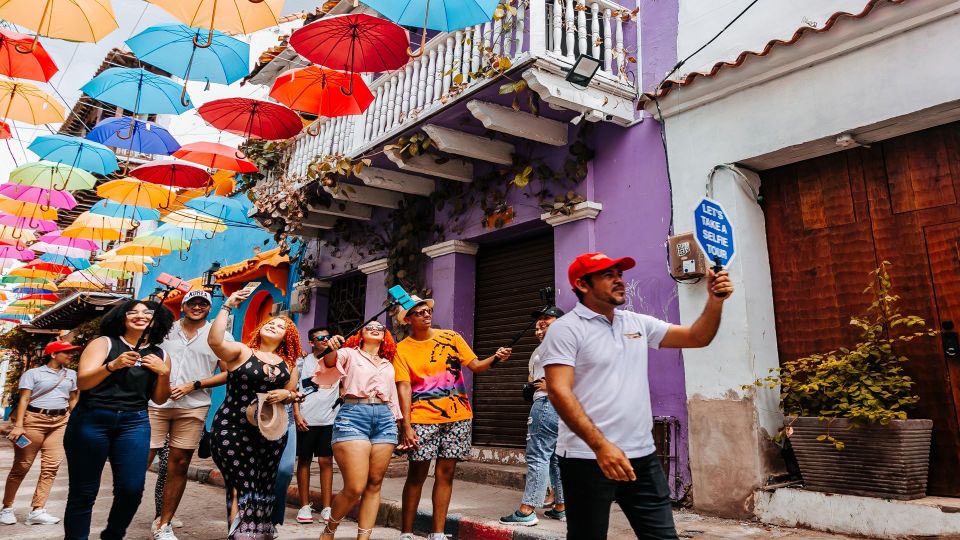 Cartagena: Guided Selfie and Walking Tour With Beer Tasting