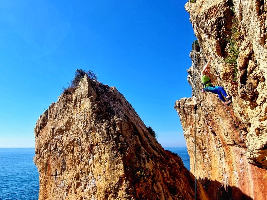 Cascais 3.5-Hour Rock Climbing Experience