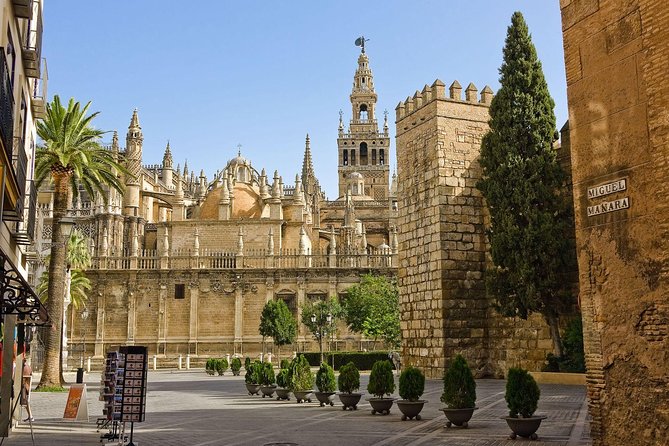 Cathedral of Seville English Guided Tour With Skip the Line & Access to Giralda