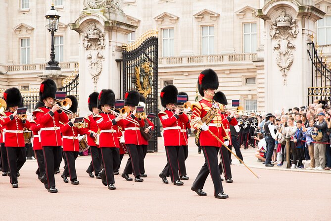 Changing of the Guard Walking Tour Experience