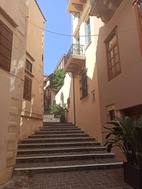 Chania Old Town: Artisans & Sightseeing Walking Tour