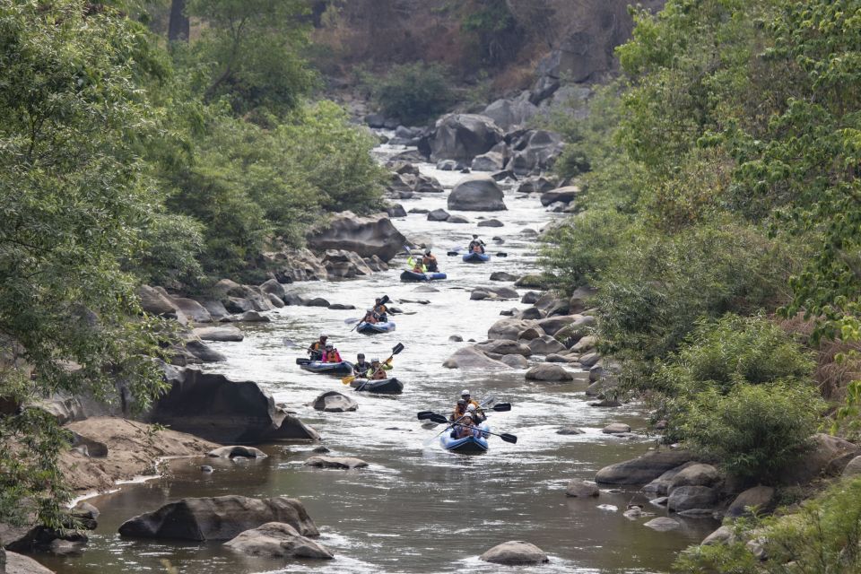 Chiang Mai: 3-Hour Trekking and Inflatable Kayaking Tour