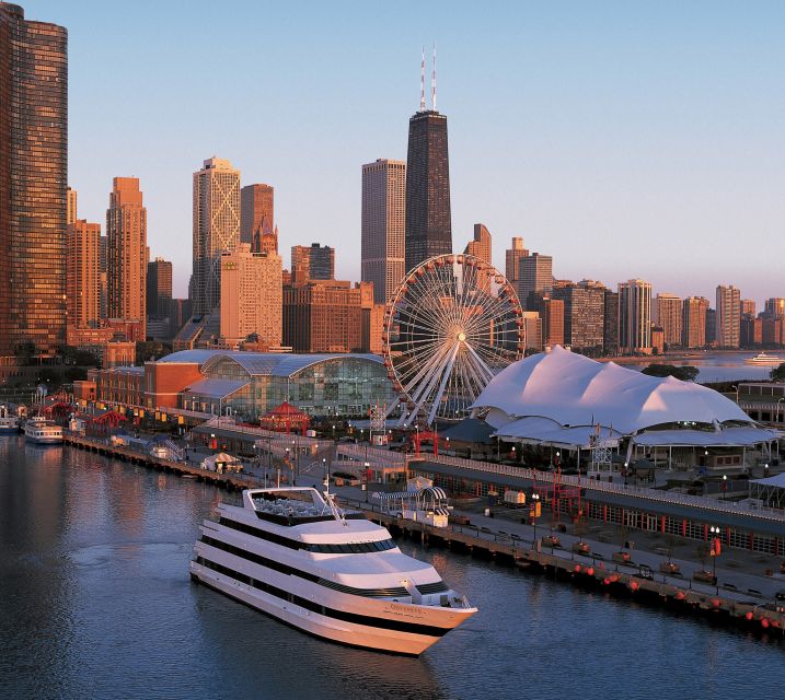 Chicago: Fireworks Gourmet Dinner Cruise on Lake Michigan