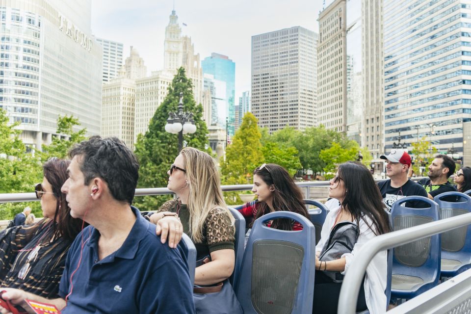 Chicago: Hop-on Hop-off Sightseeing Tour by Open-top Bus