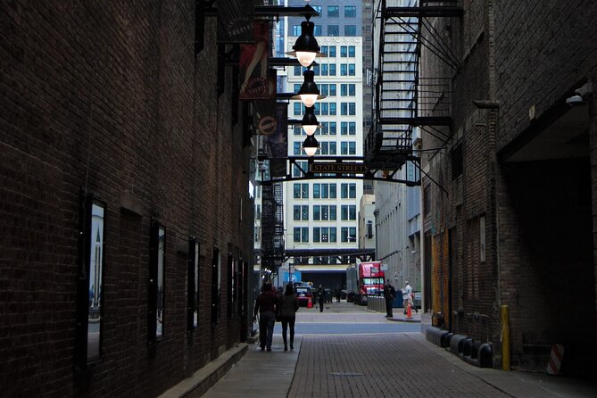 Chicago Mobs and Haunts Walking Tour - Unique Features of the Tour