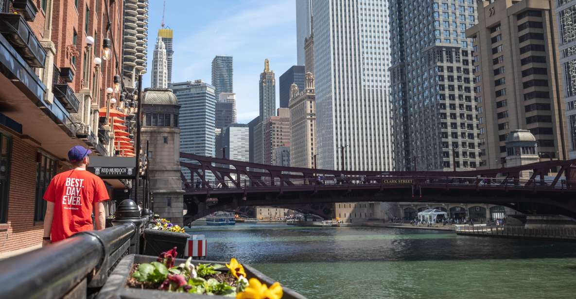 Chicago River Architecture and History by Private Boat Tour