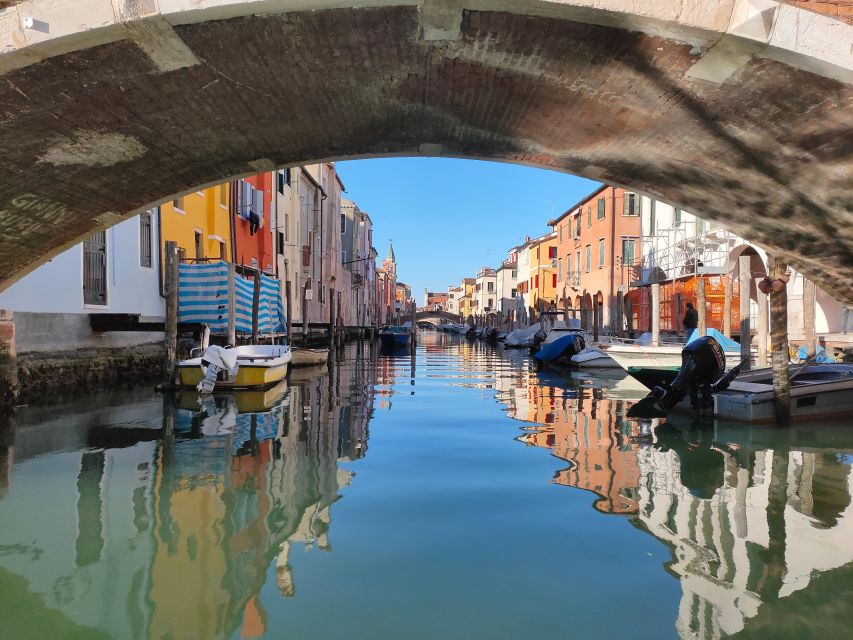 Chioggia: Canals Boat Tour and Take Pictures of the Cruise Ship