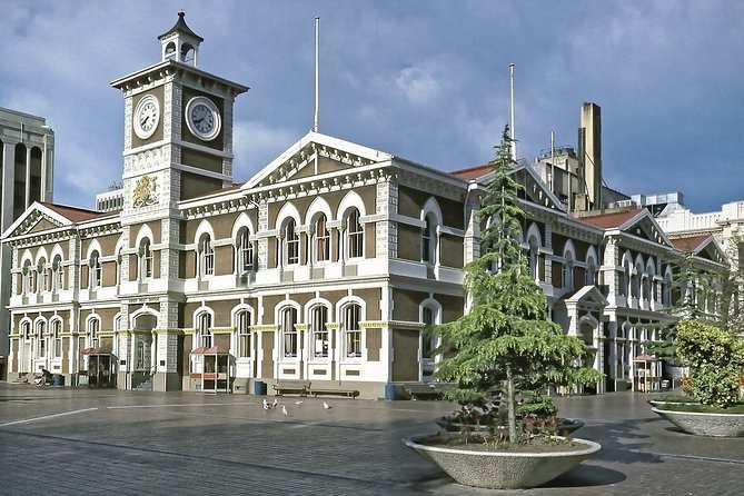 Christchurch Airport Transfers : Airport CHC to Christchurch in Business Car - Inclusions of the Service