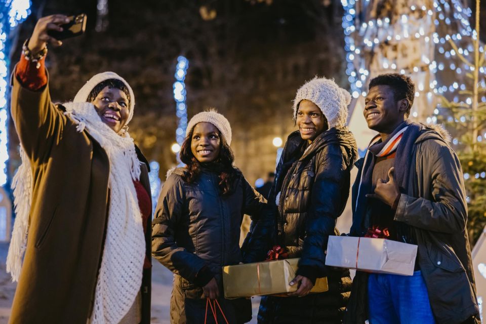 Christmas Enchantment: Walking Tour in Compostela