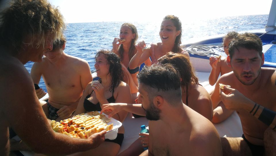 Cinque Terre: Morning Boat Tour With Breakfast and Brunch