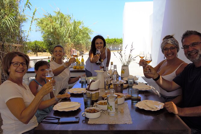 Citron Tasting and Distillery 1-Hour Guided Tour in Naxos