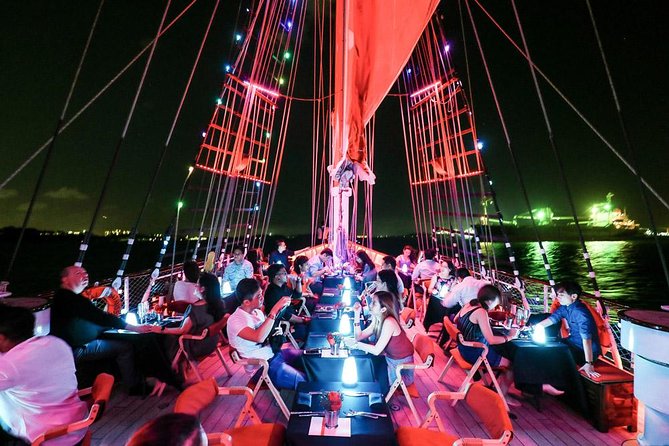 City Lights Cruise With Buffet Dinner + Free Flow Wine & Beer