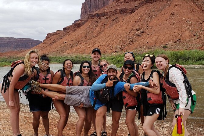 Colorado River Rafting: Half-Day Morning at Fisher Towers