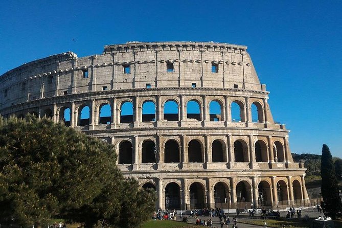 Colosseum Restricted Areas and Dungeons Small Group Tour