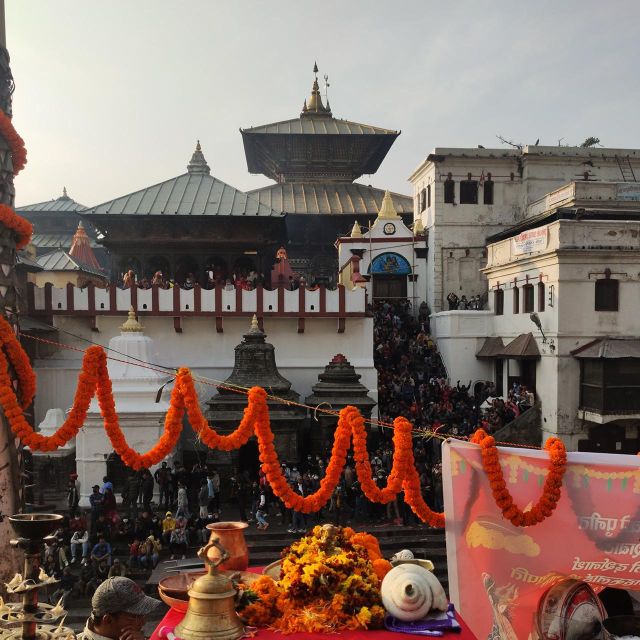 Comfortable Nepal Tour ; Kathmandu Pokhara Chitwan Tour