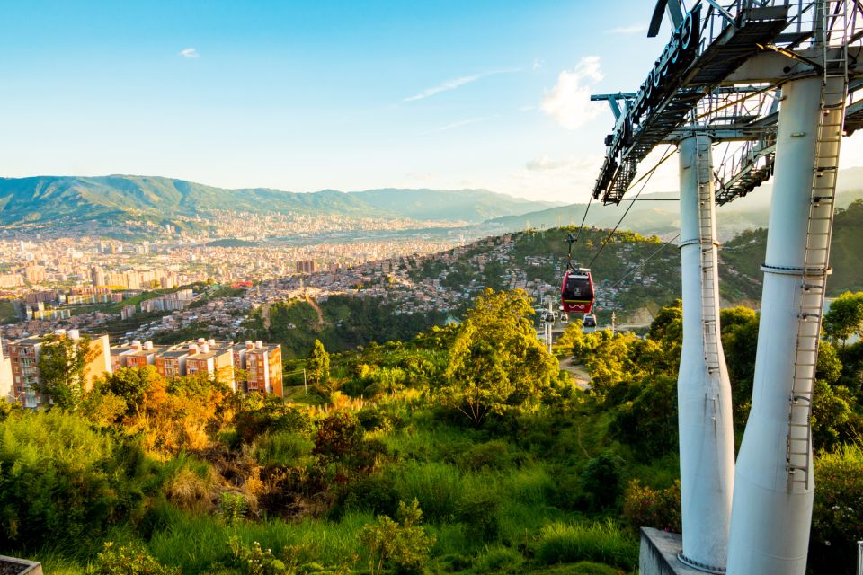 Comuna 13 and Downtown Medellín City Tour