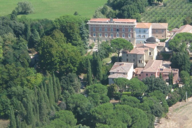 Cooking Class in a Historical Villa in Siena Provence