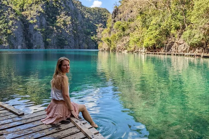 Coron Ultimate Tour – Private Tour W/ Buffet Lunch (Full Day)