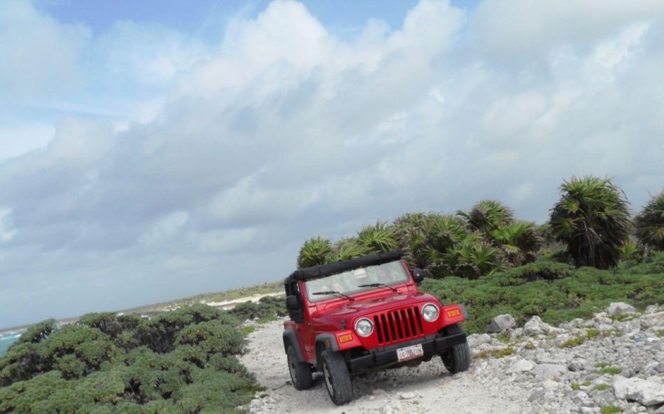 Cozumel: City Highlights Tour by Jeep