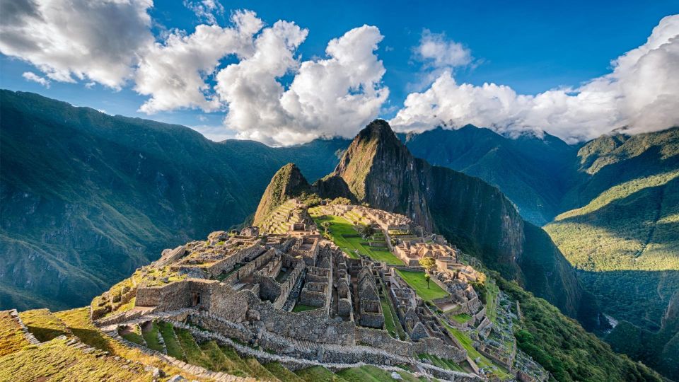 Cusco: 2D/1N Tour of the Sacred Valley & Maras Moray – Machu Picchu