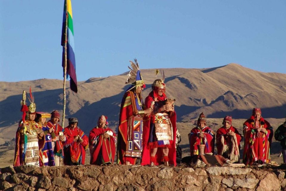 CUSCO: Fire Ceremony in Huayllarcocha Lagoon