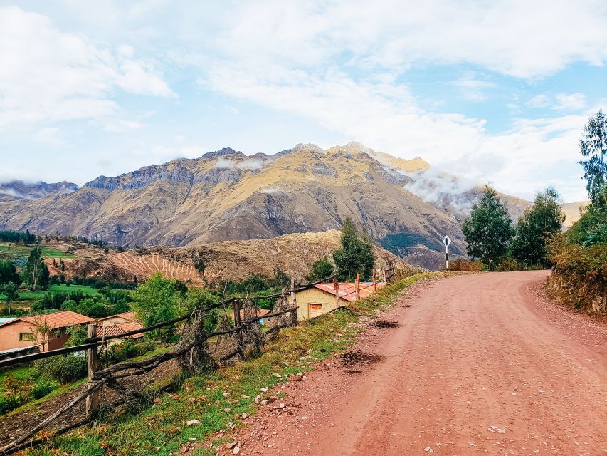 Cusco: Full-Day Tour to Rainbow Mountain With Hike and Meals