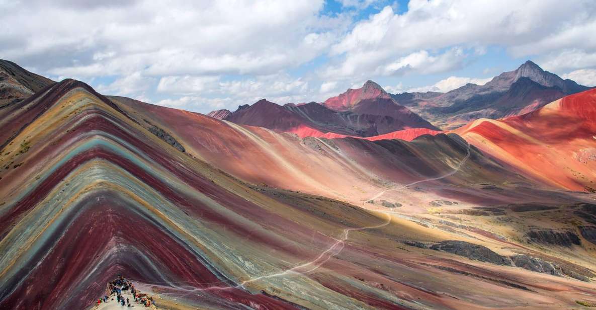 Cusco: Rainbow Mountain Horseback Riding Tour + Lunch