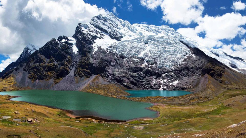 Cusco : Walk to Ausangate + Rainbow Mountain for 2 Days.