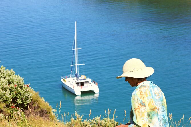 Day Sailing Catamaran Charter With Island Stop and Lunch