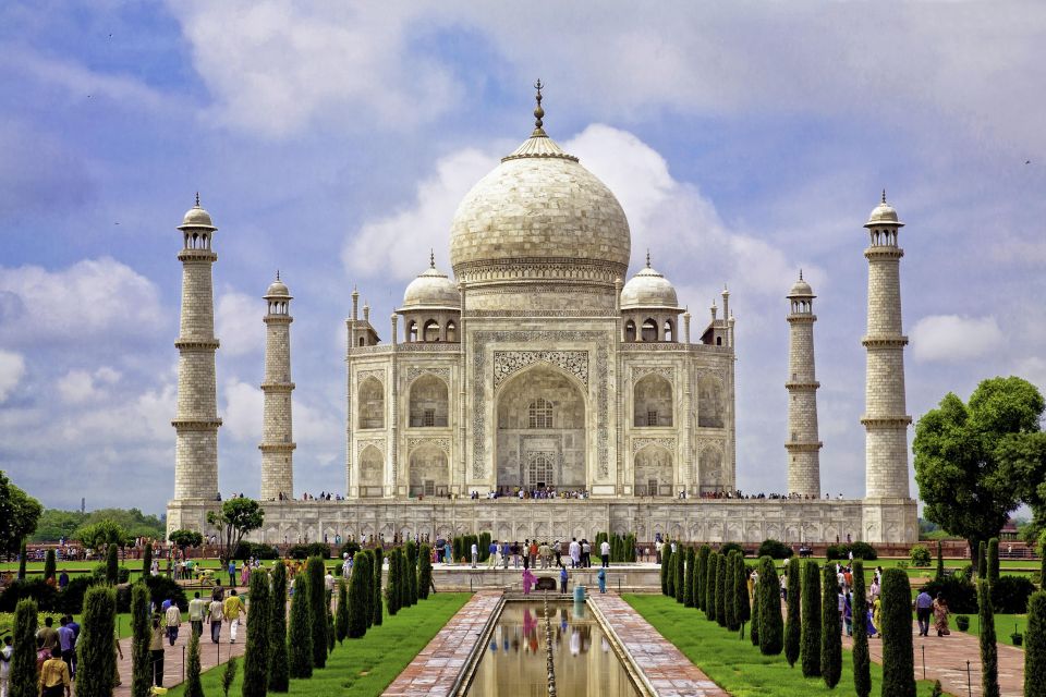 Delhi-Agra: Sunrise Tajmahal Day Tour by Private Car