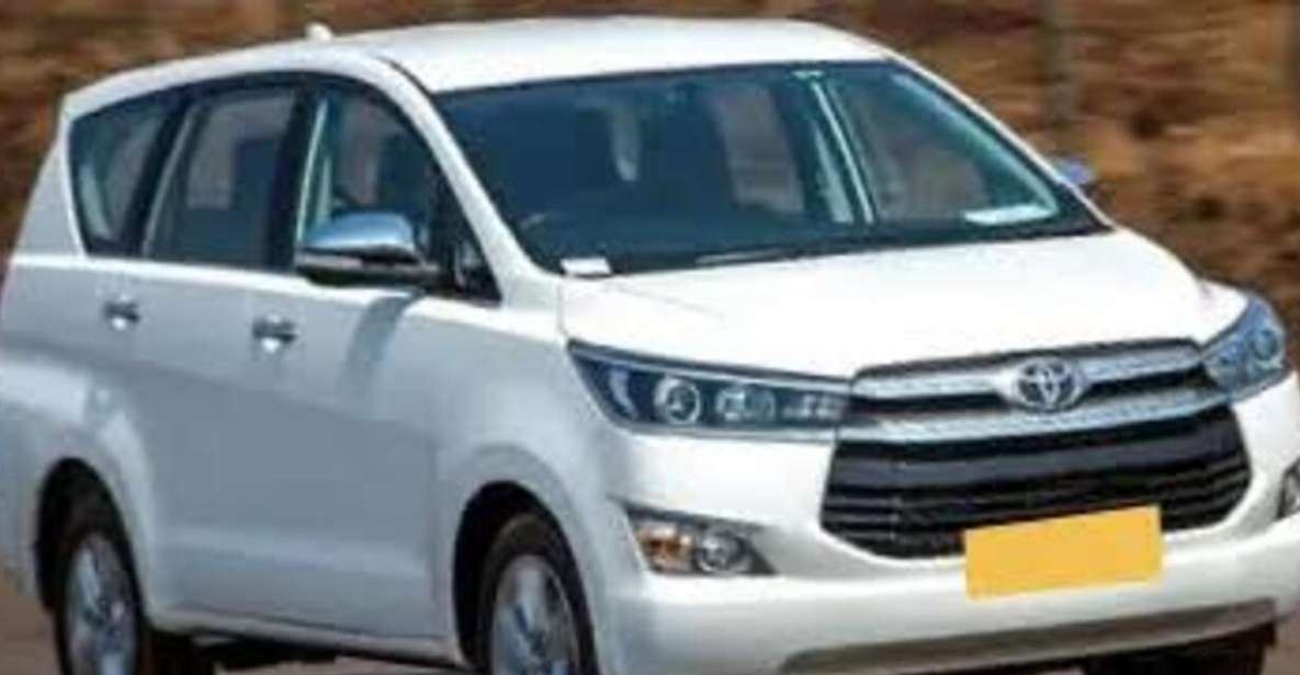 Delhi Airport: Private One-Way Airport to Hotel Transfer