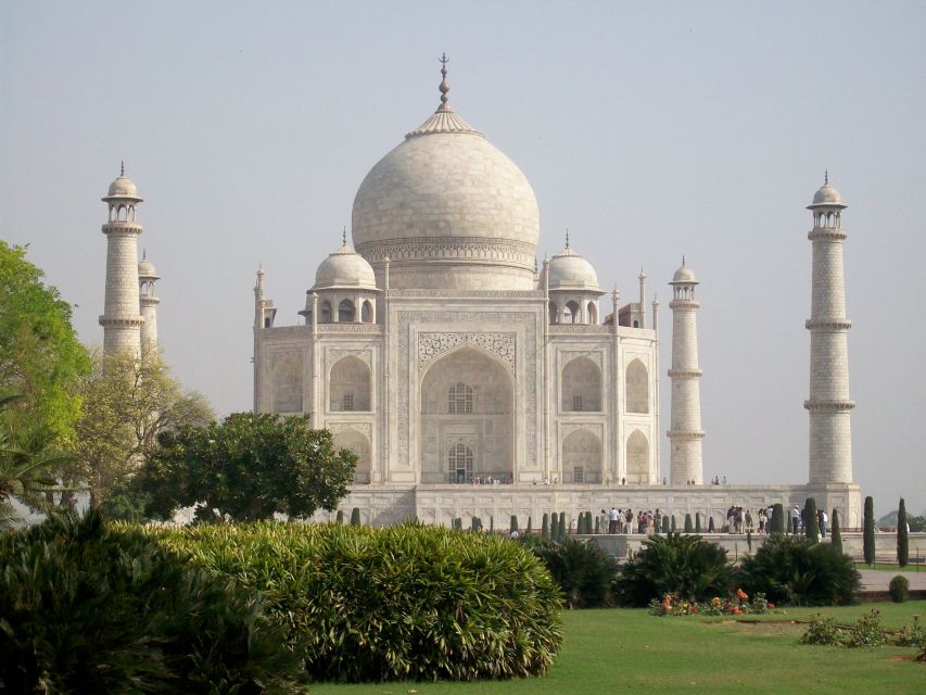Delhi: One-Way Private Transfer To/From Agra - Overview of the Service