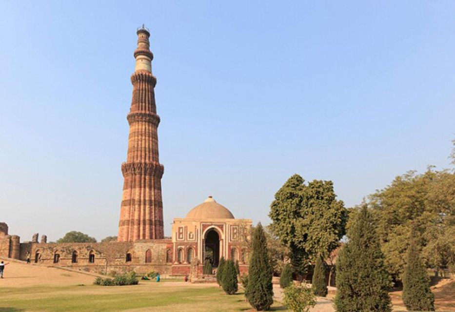 Delhi: Private Day Trip To Old & New Delhi