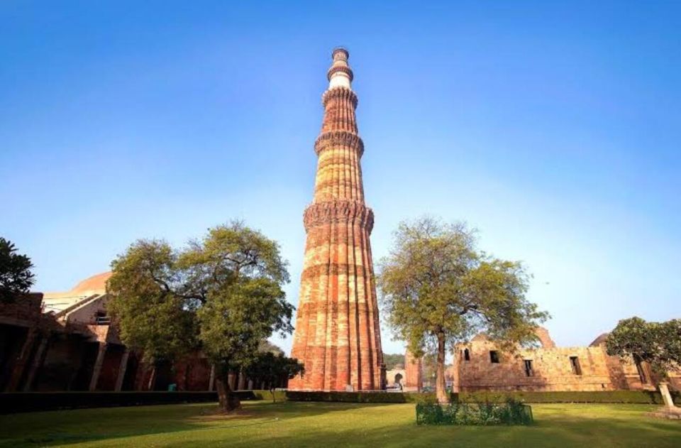 Delhi: Qutub Minar Entry Ticket & Guided Tour With Transfer